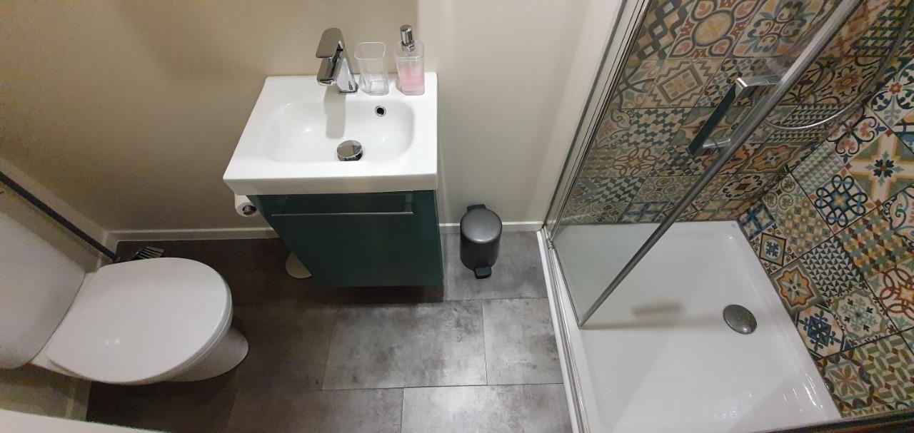 Appartement Studio Chanoine แก็งแปร์ ภายนอก รูปภาพ